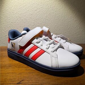 Adidas Grand court Disney size 3y